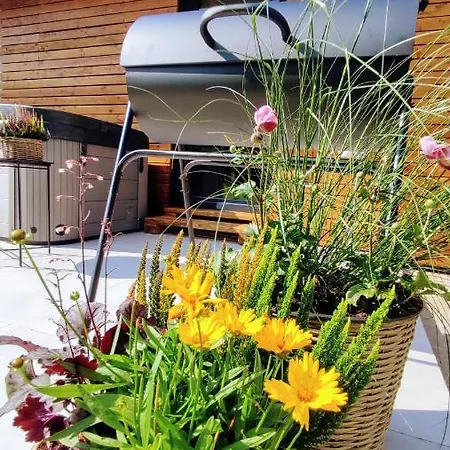 All-year Hot Tub - Kids Playground - Bike Trails *